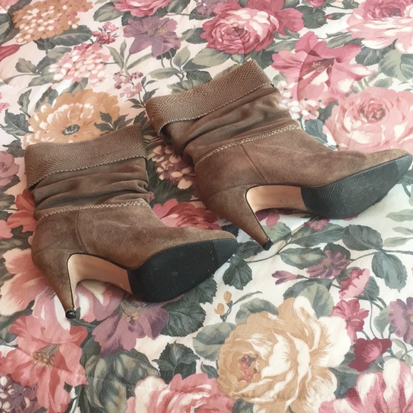 Suede boots - Picture 3 of 3